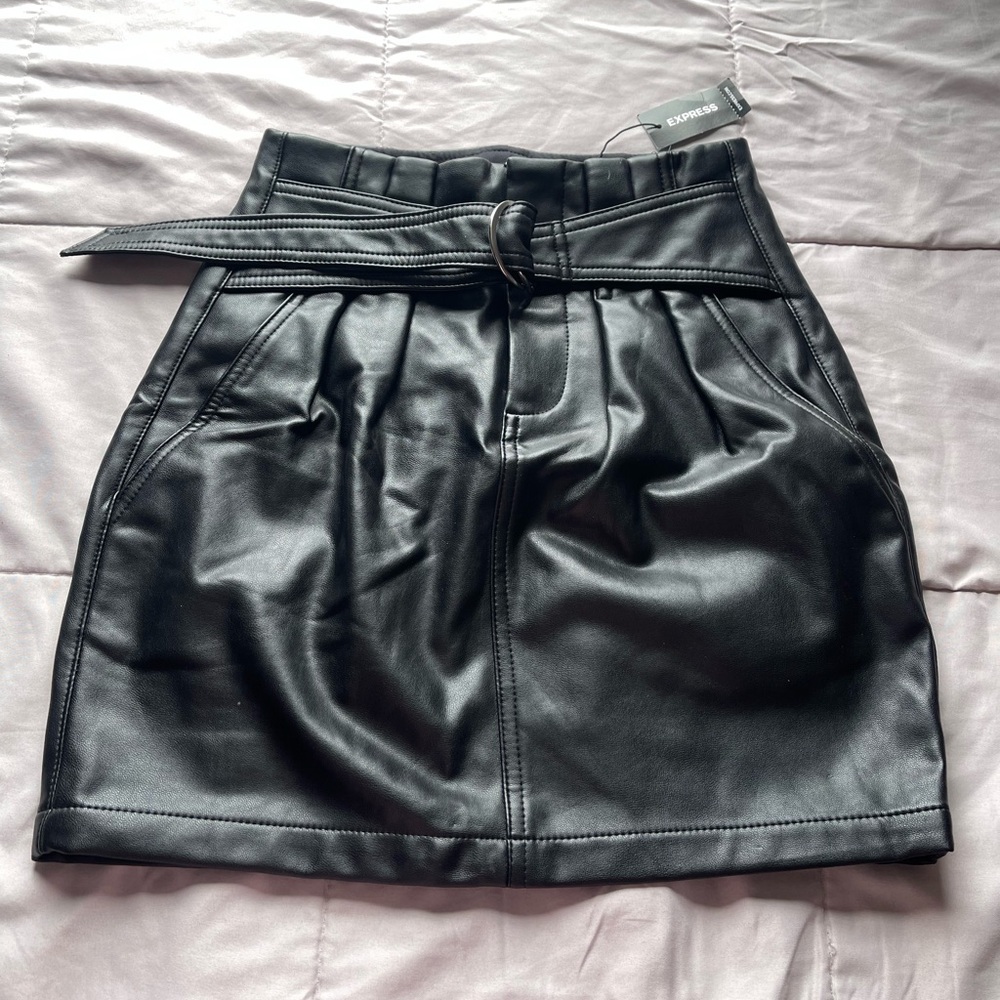 NWT Express Leather Skirt w/ Belt Black XXS